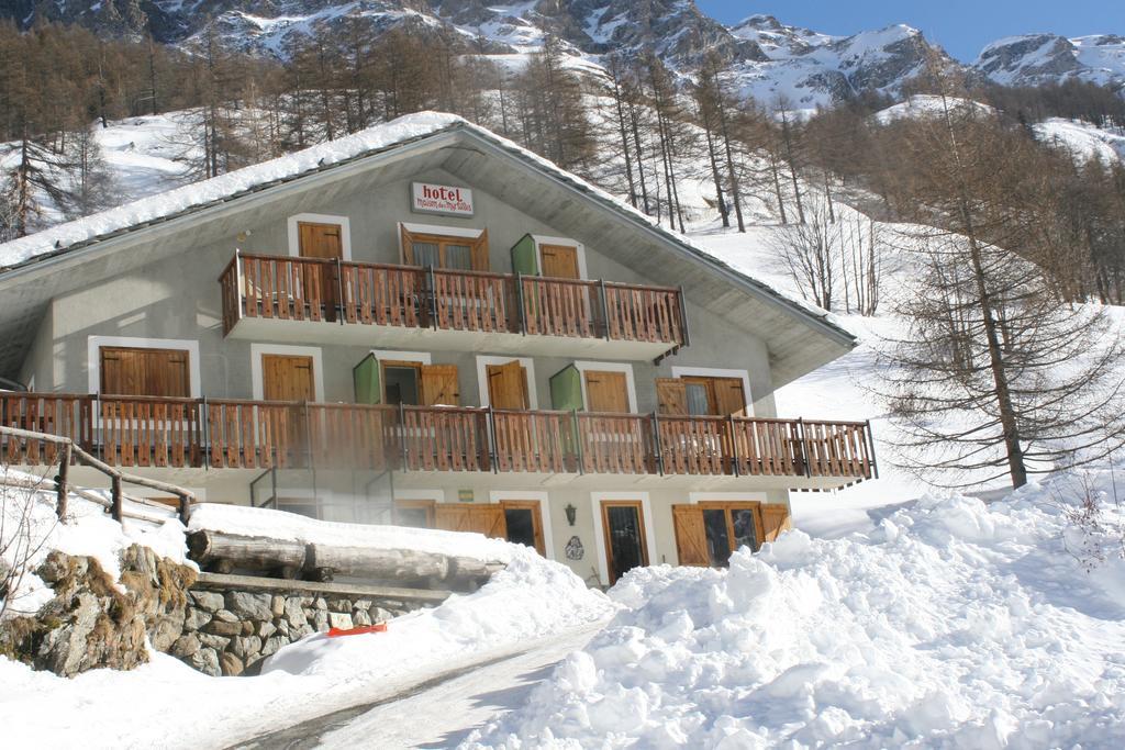 Отель Maison Des Myrtilles Вальгризанш Экстерьер фото