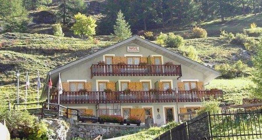 Отель Maison Des Myrtilles Вальгризанш Экстерьер фото